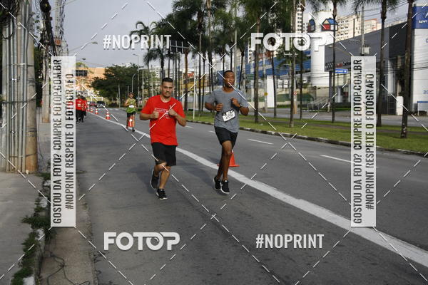 Buy your photos of the eventSantander Track & Field Run Series - Shopping Tambor on Fotop
