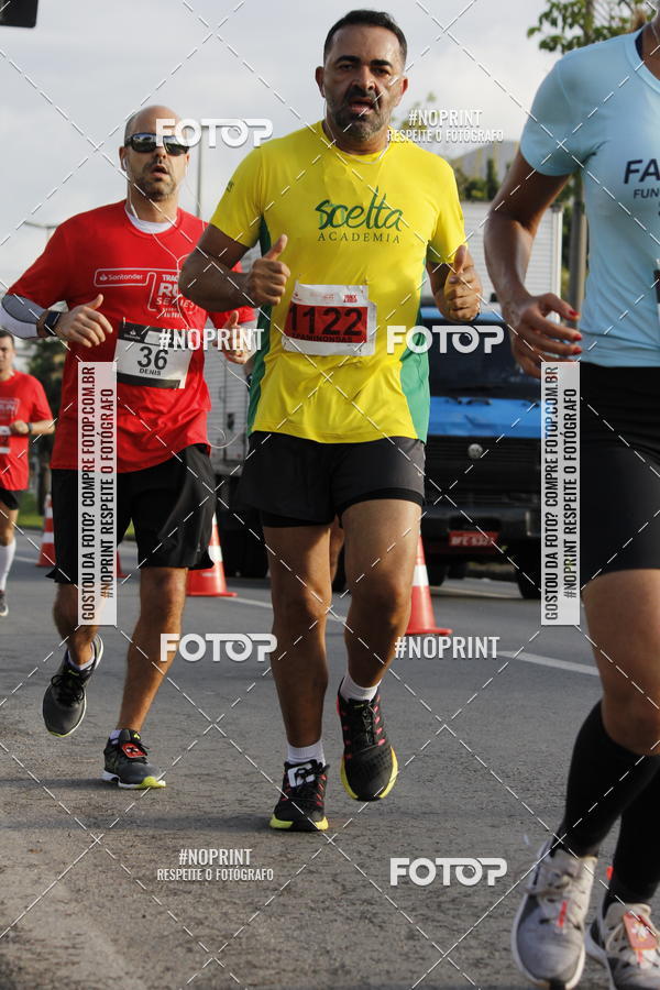Buy your photos of the eventSantander Track & Field Run Series - Shopping Tambor on Fotop