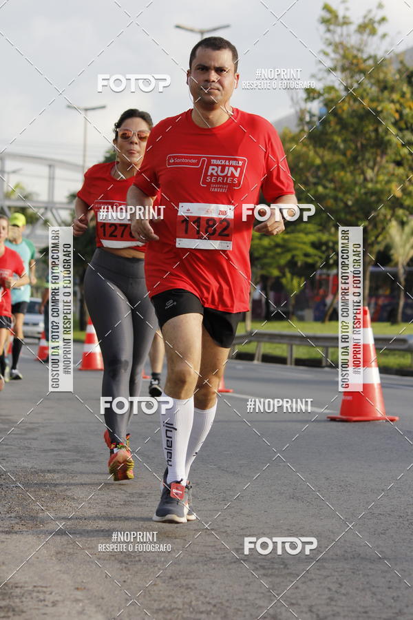 Buy your photos of the eventSantander Track & Field Run Series - Shopping Tambor on Fotop