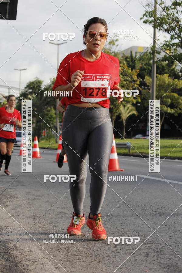 Buy your photos of the eventSantander Track & Field Run Series - Shopping Tambor on Fotop