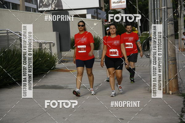 Buy your photos of the eventSantander Track & Field Run Series - Shopping Tambor on Fotop