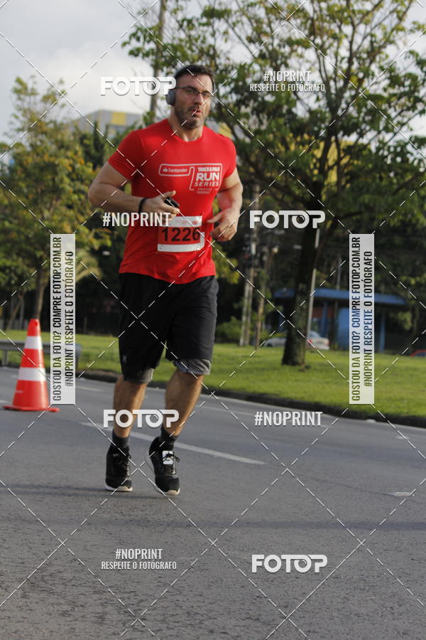 Buy your photos of the eventSantander Track & Field Run Series - Shopping Tambor on Fotop