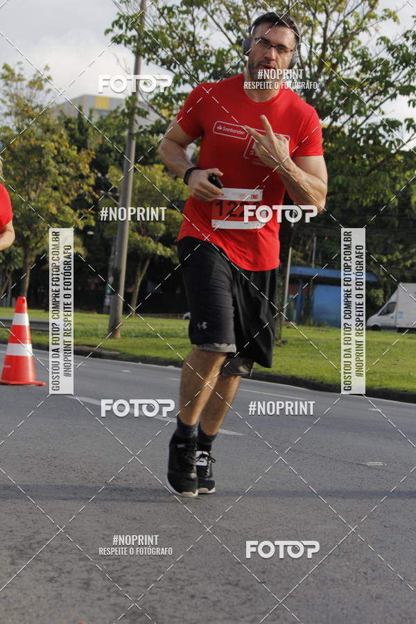 Buy your photos of the eventSantander Track & Field Run Series - Shopping Tambor on Fotop