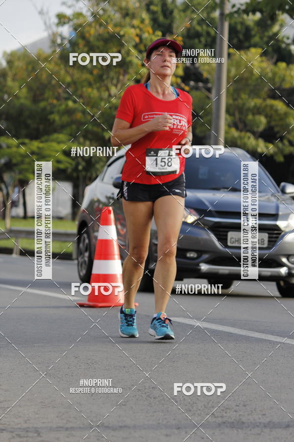 Buy your photos of the eventSantander Track & Field Run Series - Shopping Tambor on Fotop