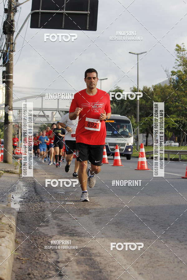 Buy your photos of the eventSantander Track & Field Run Series - Shopping Tambor on Fotop