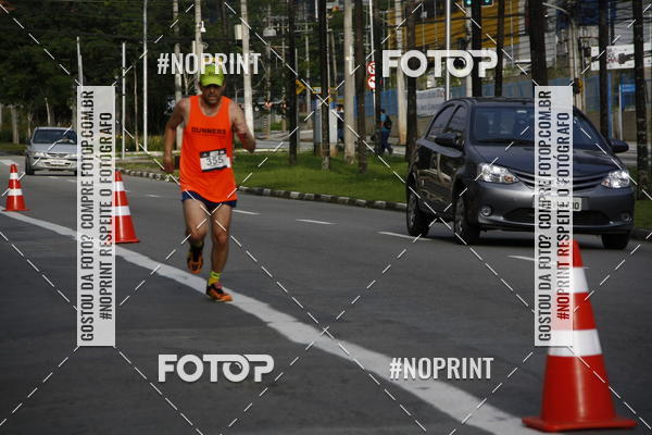 Buy your photos of the eventSantander Track & Field Run Series - Shopping Tambor on Fotop