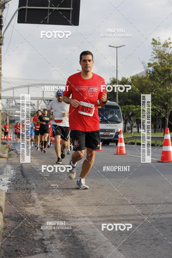 Buy your photos of the eventSantander Track & Field Run Series - Shopping Tambor on Fotop