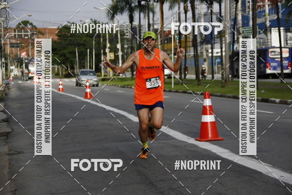 Buy your photos of the eventSantander Track & Field Run Series - Shopping Tambor on Fotop