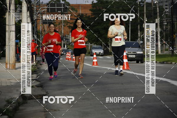 Buy your photos of the eventSantander Track & Field Run Series - Shopping Tambor on Fotop