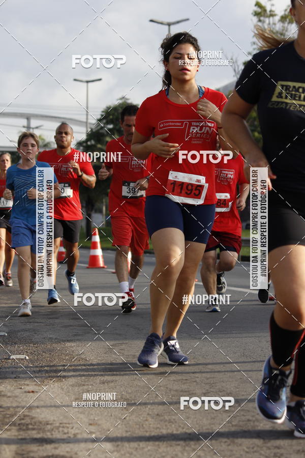 Buy your photos of the eventSantander Track & Field Run Series - Shopping Tambor on Fotop
