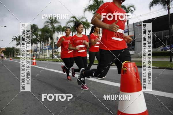 Buy your photos of the eventSantander Track & Field Run Series - Shopping Tambor on Fotop