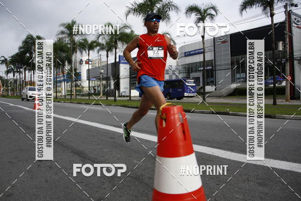 Buy your photos of the eventSantander Track & Field Run Series - Shopping Tambor on Fotop