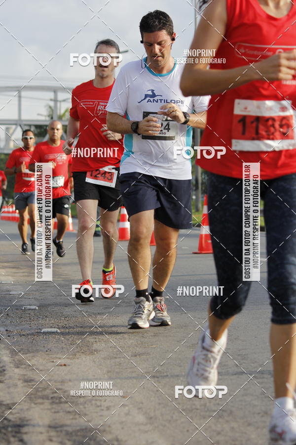 Buy your photos of the eventSantander Track & Field Run Series - Shopping Tambor on Fotop