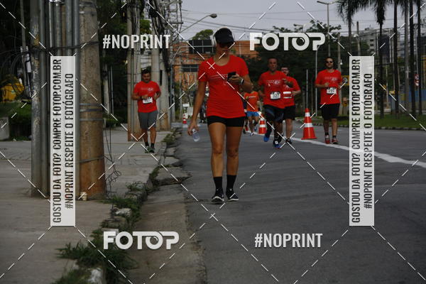 Buy your photos of the eventSantander Track & Field Run Series - Shopping Tambor on Fotop
