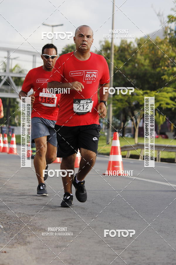 Buy your photos of the eventSantander Track & Field Run Series - Shopping Tambor on Fotop