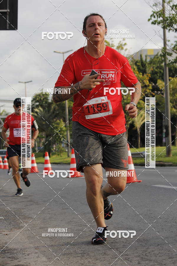 Buy your photos of the eventSantander Track & Field Run Series - Shopping Tambor on Fotop