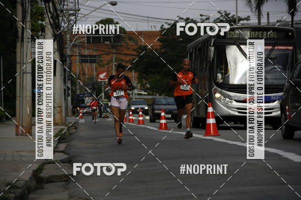 Buy your photos of the eventSantander Track & Field Run Series - Shopping Tambor on Fotop