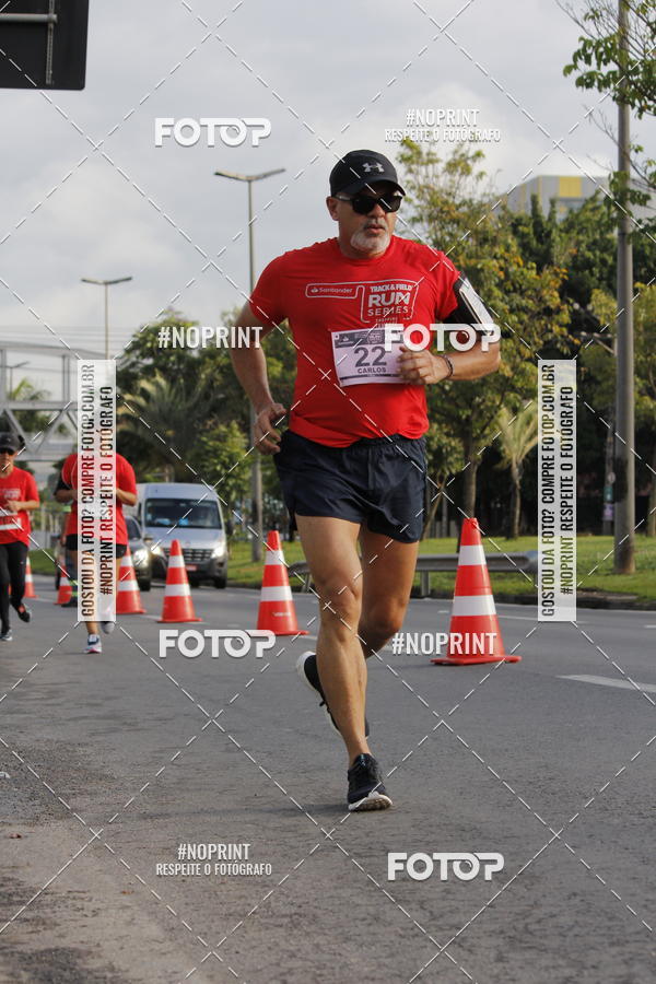 Buy your photos of the eventSantander Track & Field Run Series - Shopping Tambor on Fotop