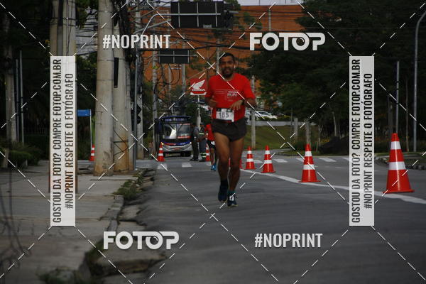 Buy your photos of the eventSantander Track & Field Run Series - Shopping Tambor on Fotop