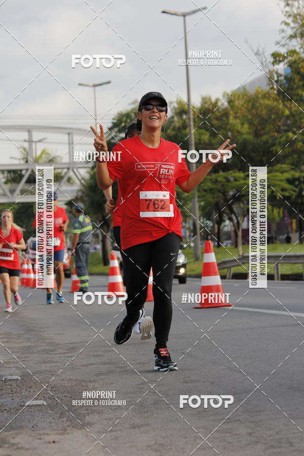 Buy your photos of the eventSantander Track & Field Run Series - Shopping Tambor on Fotop