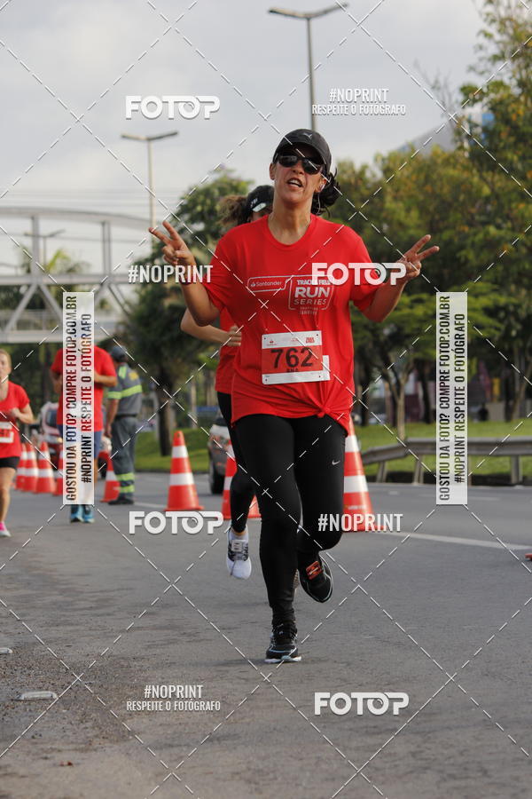 Buy your photos of the eventSantander Track & Field Run Series - Shopping Tambor on Fotop