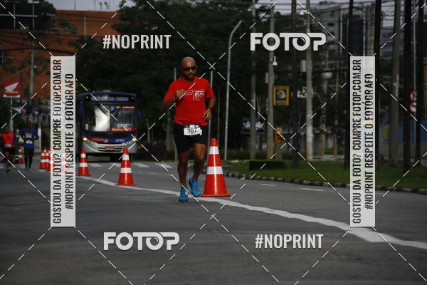 Buy your photos of the eventSantander Track & Field Run Series - Shopping Tambor on Fotop