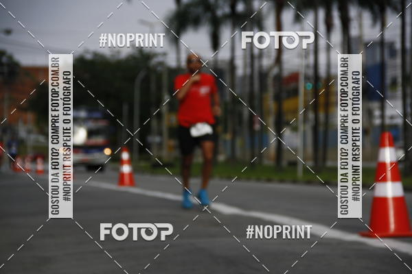 Buy your photos of the eventSantander Track & Field Run Series - Shopping Tambor on Fotop