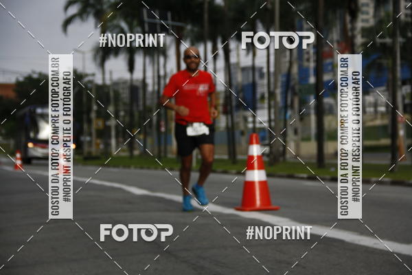 Buy your photos of the eventSantander Track & Field Run Series - Shopping Tambor on Fotop