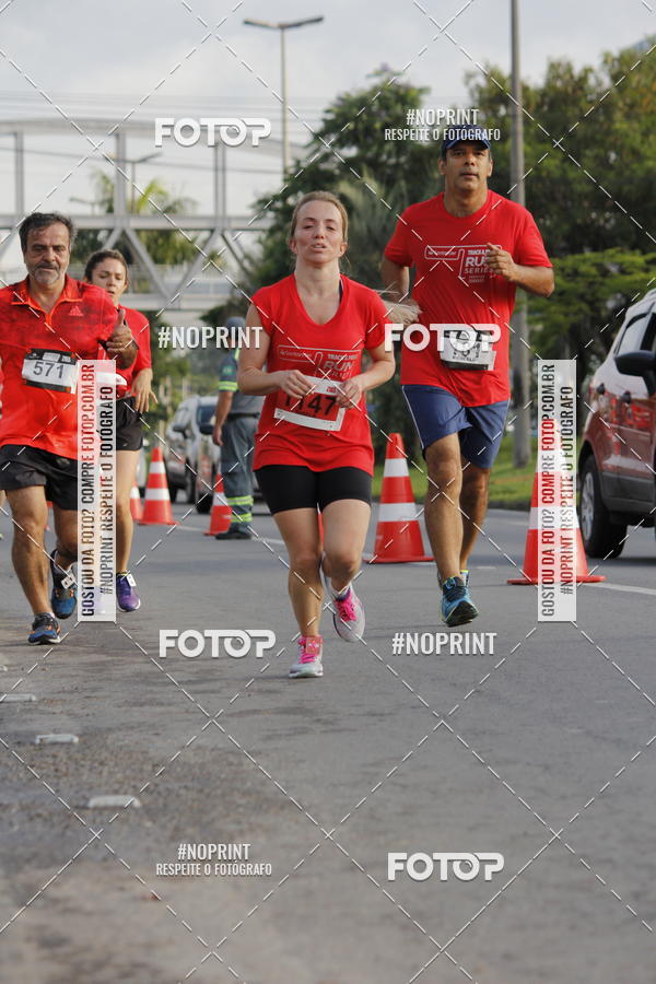 Buy your photos of the eventSantander Track & Field Run Series - Shopping Tambor on Fotop