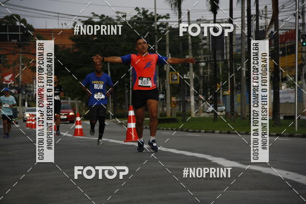 Buy your photos of the eventSantander Track & Field Run Series - Shopping Tambor on Fotop
