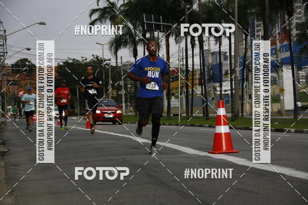 Buy your photos of the eventSantander Track & Field Run Series - Shopping Tambor on Fotop