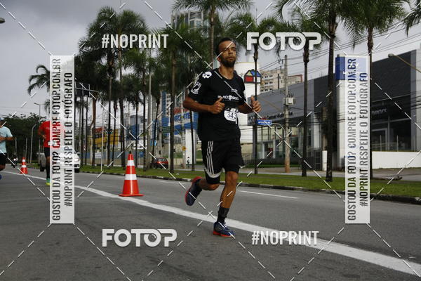 Buy your photos of the eventSantander Track & Field Run Series - Shopping Tambor on Fotop