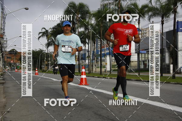 Buy your photos of the eventSantander Track & Field Run Series - Shopping Tambor on Fotop