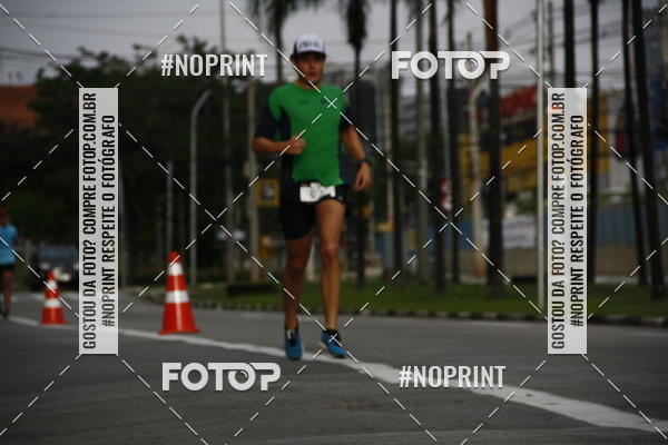 Buy your photos of the eventSantander Track & Field Run Series - Shopping Tambor on Fotop