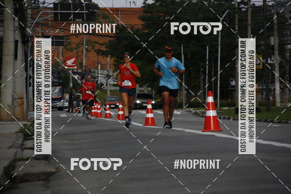 Buy your photos of the eventSantander Track & Field Run Series - Shopping Tambor on Fotop