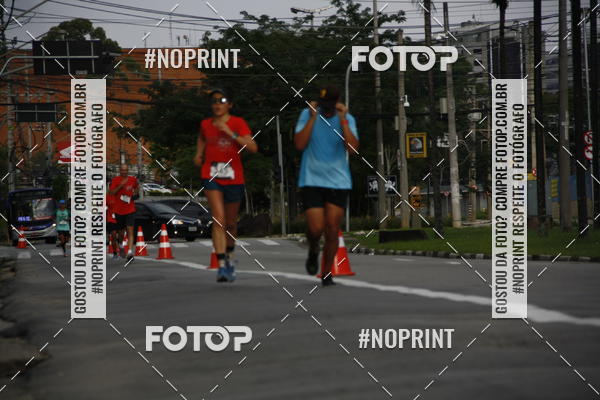 Buy your photos of the eventSantander Track & Field Run Series - Shopping Tambor on Fotop
