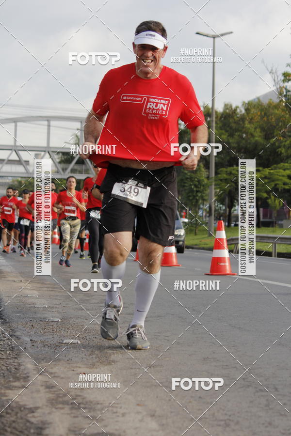 Buy your photos of the eventSantander Track & Field Run Series - Shopping Tambor on Fotop