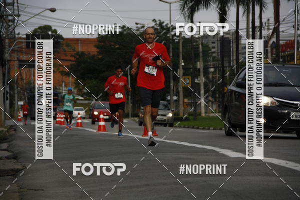 Buy your photos of the eventSantander Track & Field Run Series - Shopping Tambor on Fotop