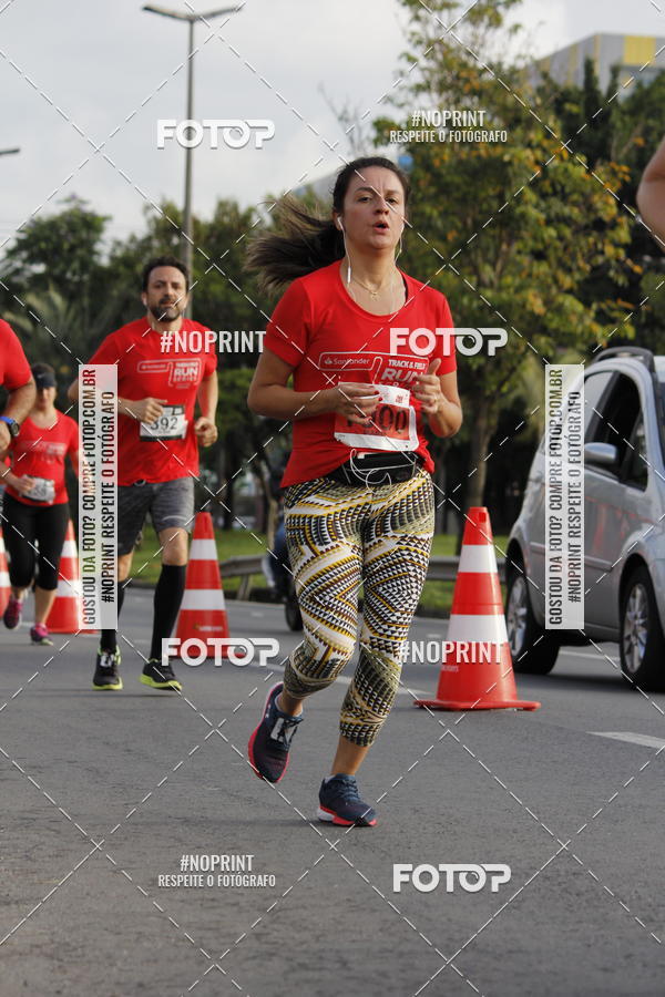 Buy your photos of the eventSantander Track & Field Run Series - Shopping Tambor on Fotop