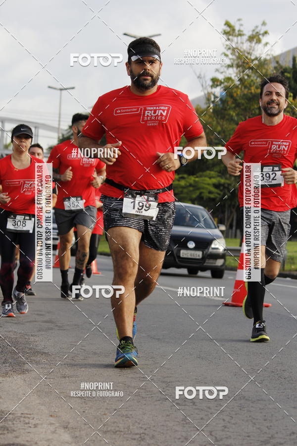 Buy your photos of the eventSantander Track & Field Run Series - Shopping Tambor on Fotop