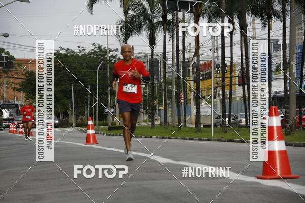 Buy your photos of the eventSantander Track & Field Run Series - Shopping Tambor on Fotop