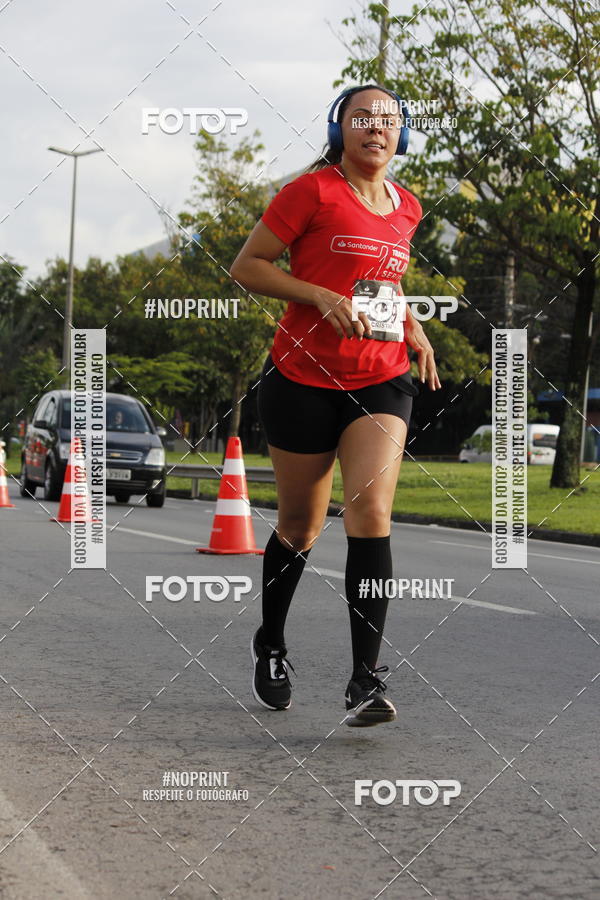 Buy your photos of the eventSantander Track & Field Run Series - Shopping Tambor on Fotop