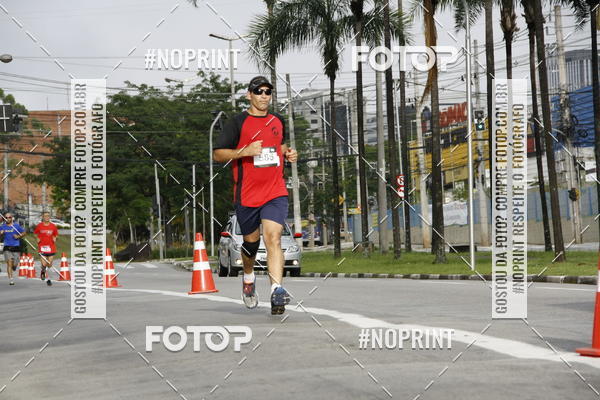 Buy your photos of the eventSantander Track & Field Run Series - Shopping Tambor on Fotop