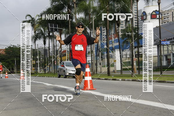 Buy your photos of the eventSantander Track & Field Run Series - Shopping Tambor on Fotop
