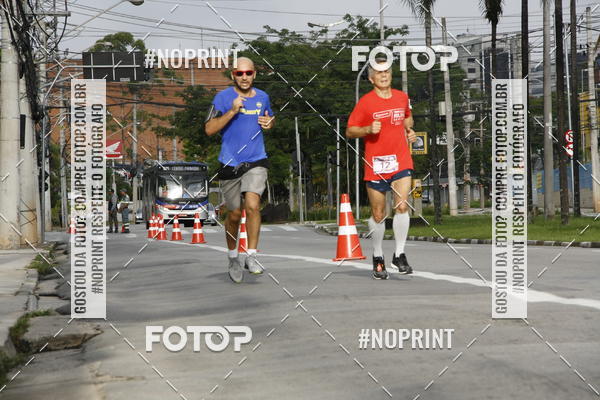 Buy your photos of the eventSantander Track & Field Run Series - Shopping Tambor on Fotop