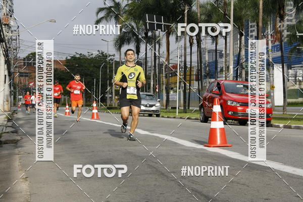 Buy your photos of the eventSantander Track & Field Run Series - Shopping Tambor on Fotop