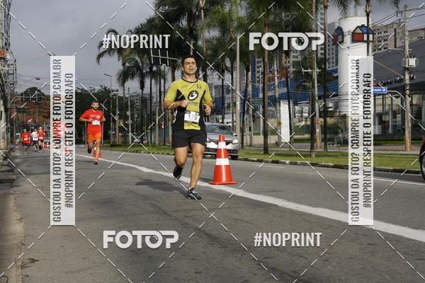 Buy your photos of the eventSantander Track & Field Run Series - Shopping Tambor on Fotop