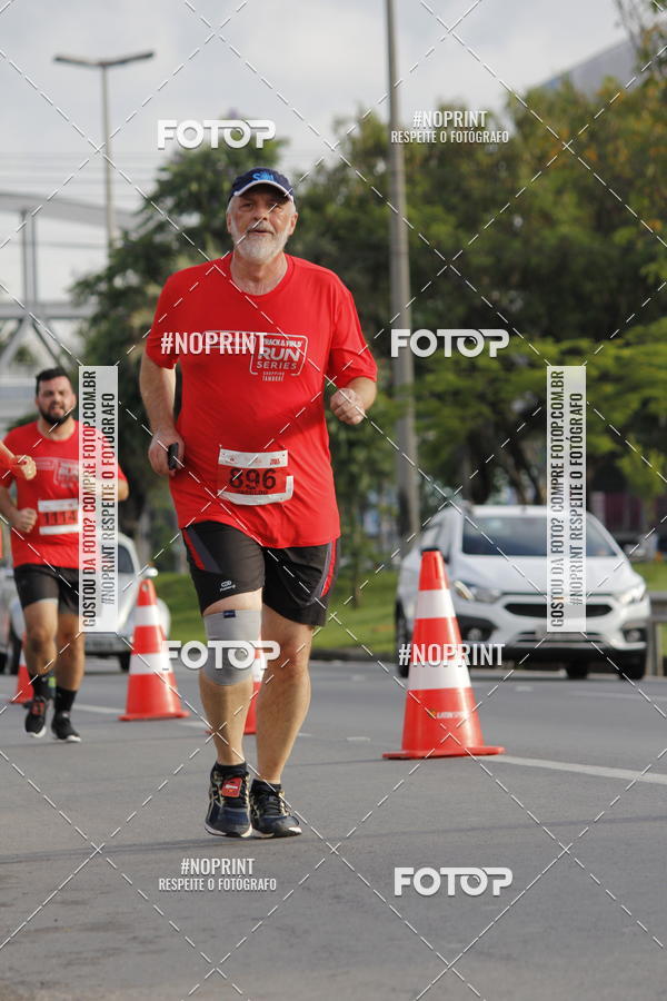 Buy your photos of the eventSantander Track & Field Run Series - Shopping Tambor on Fotop