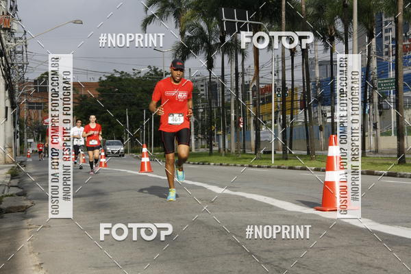 Buy your photos of the eventSantander Track & Field Run Series - Shopping Tambor on Fotop
