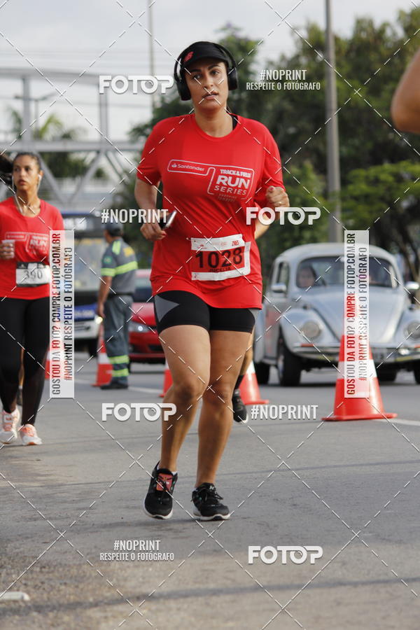 Buy your photos of the eventSantander Track & Field Run Series - Shopping Tambor on Fotop